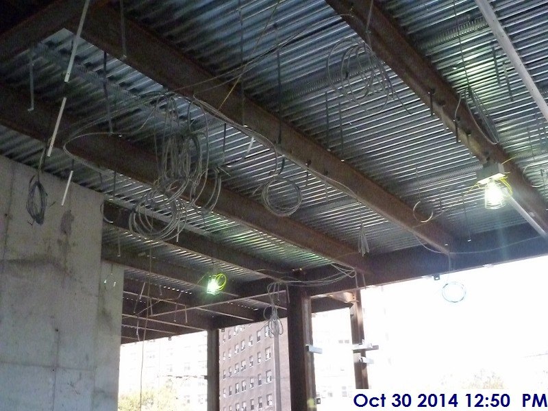 Installed split wire at the (800x600)